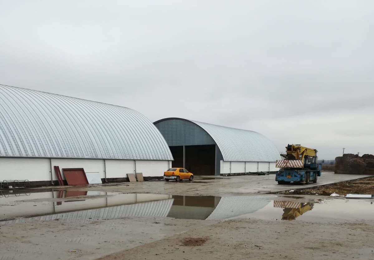 hala semirotunda borcea